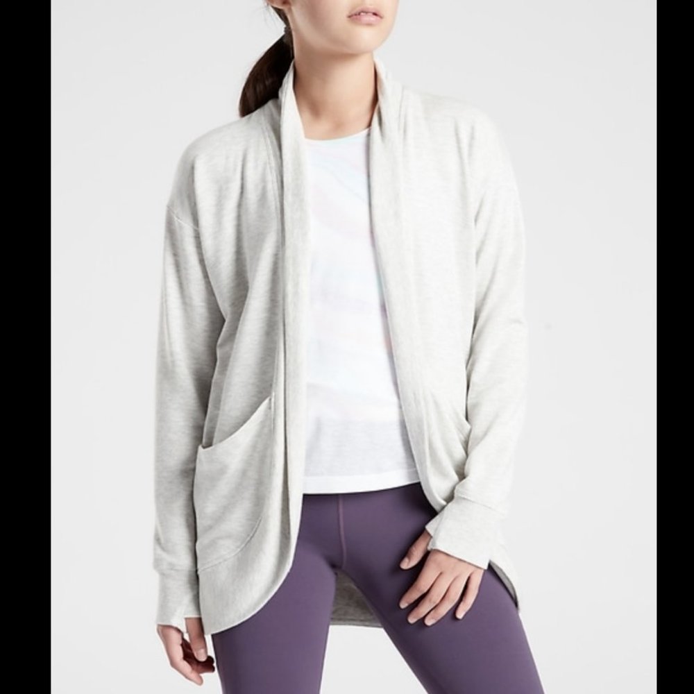 ATHLETA GIRL WRAP N-ROLL HEATHER LIGHT GRAY SWEATSHIRT CARDIGAN